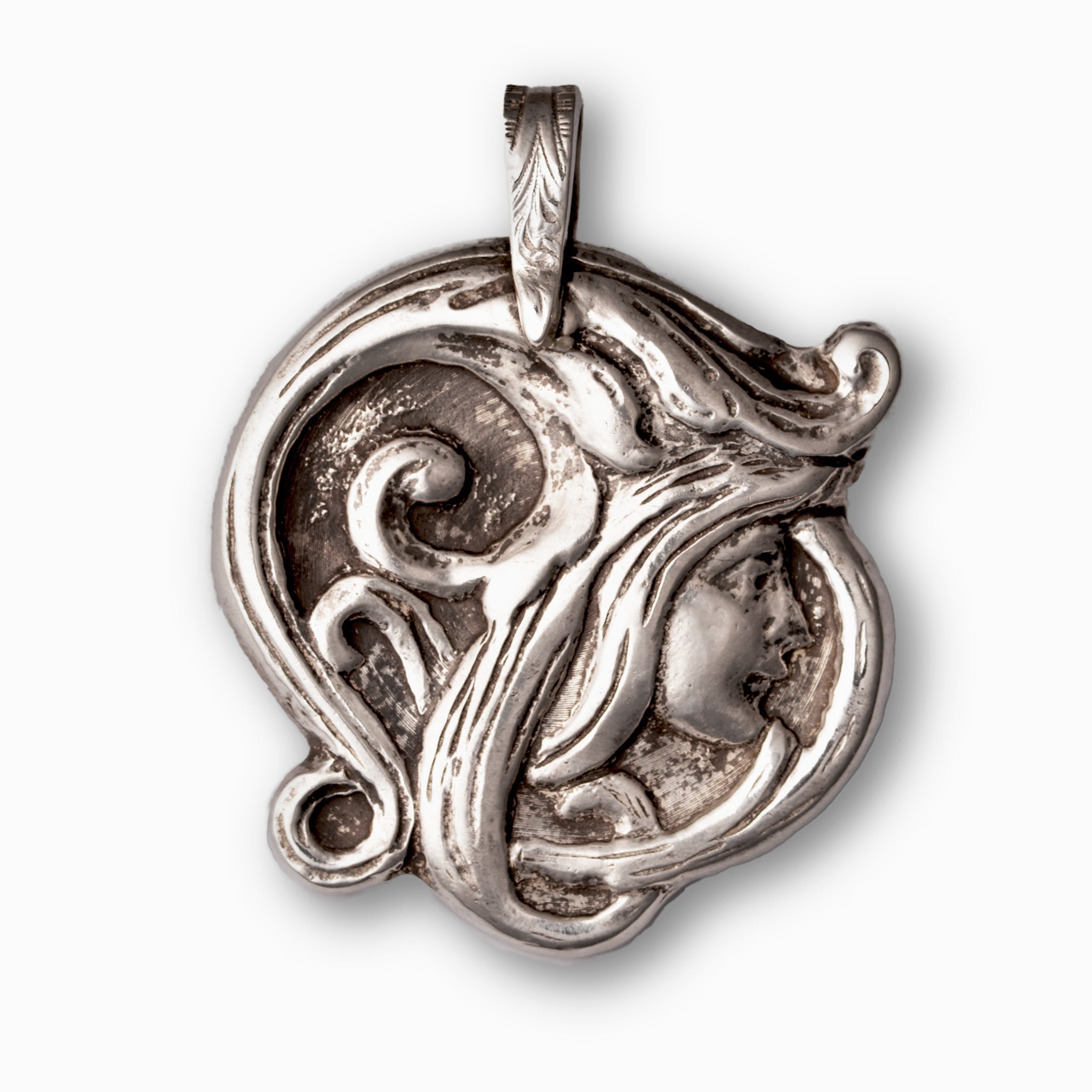 Unleash Your Inner Magic With The Arcane Beauty Pendant 5438