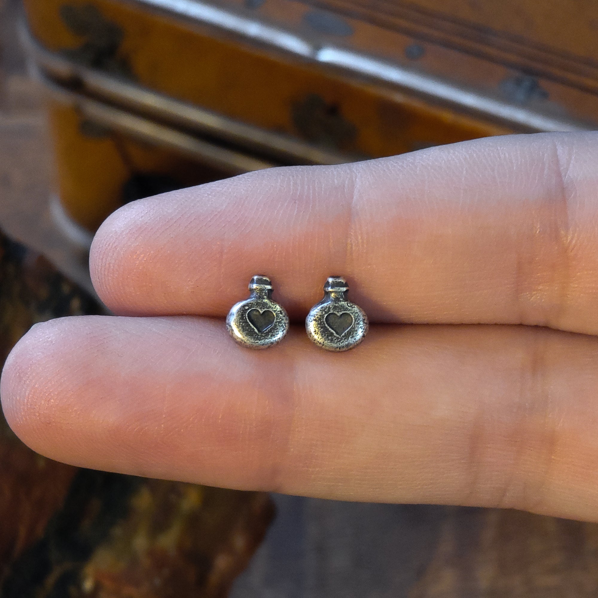 Amorous Elixir Studs